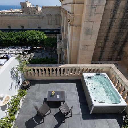 U Collection - A Luxury Collection Suites, 발레타 외부 사진